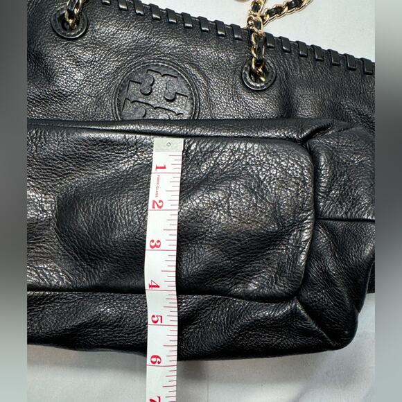 Tory Burch Large Pebble Black Leather East West Tote Bag Gold Chain Hardware - Picture 9 of 9